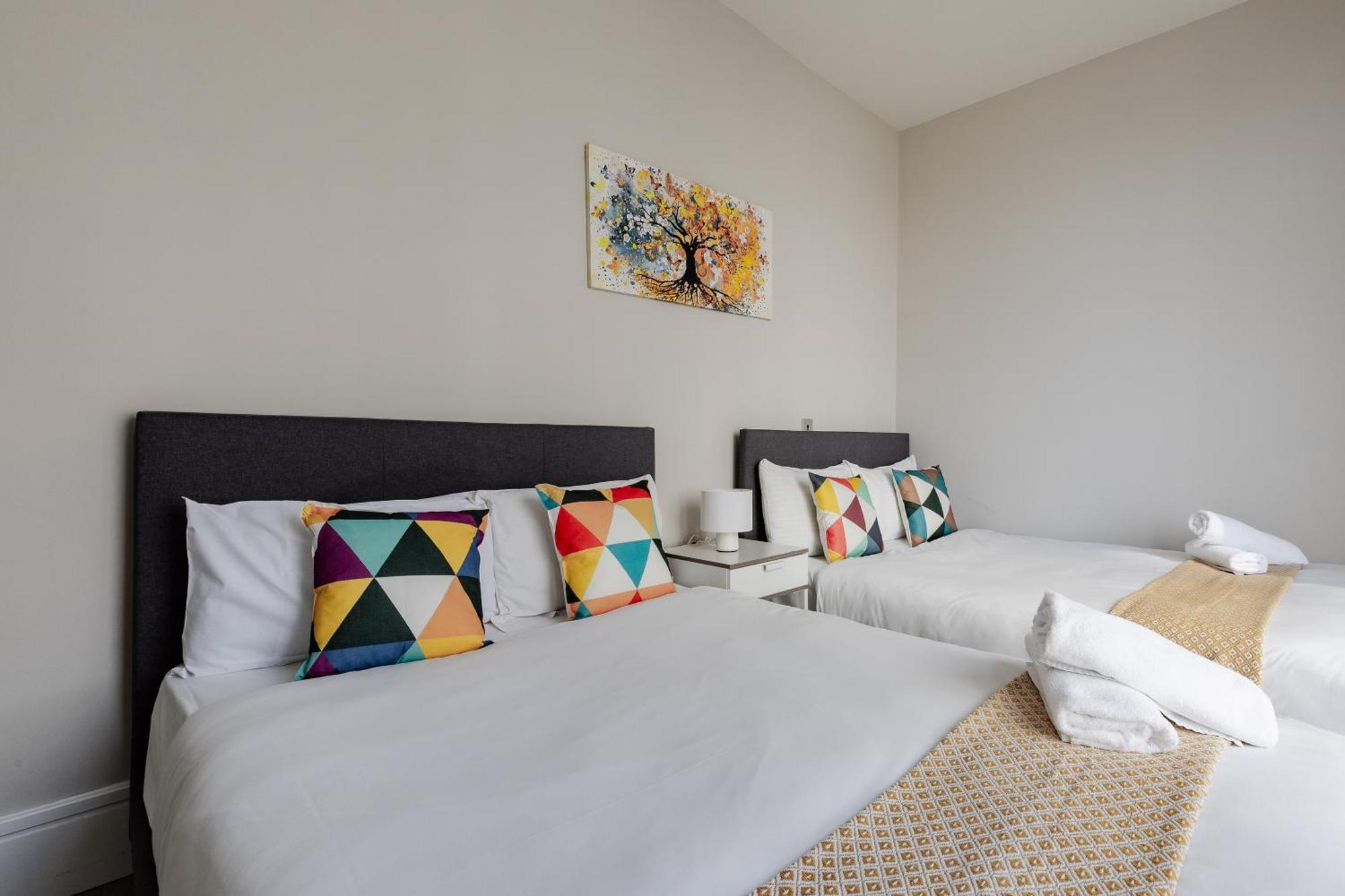 Superb Apartments Opposite Edgware Road Station ลอนดอน ห้อง รูปภาพ